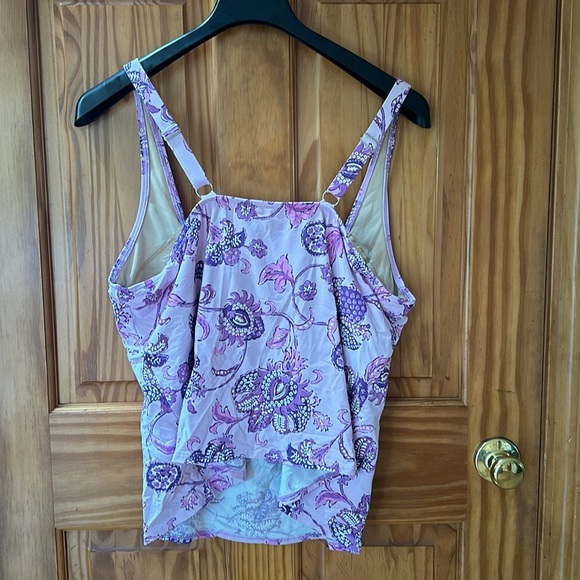 SALE.      Very cute, bathing suit, top, pink and purple with built in bra - Picture 2 of 3
